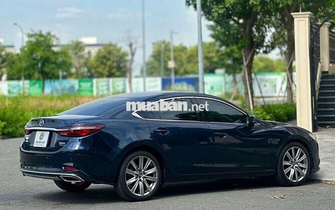 Mazda 6 2.0 Premium 2021 Đen 40.000 km