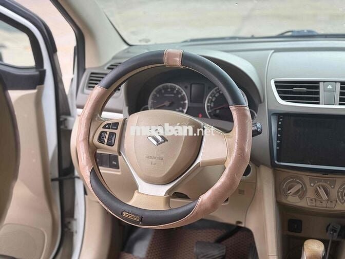 Suzuki Ertiga 2017 Trắng Tự động - Tiết kiệm xăng.