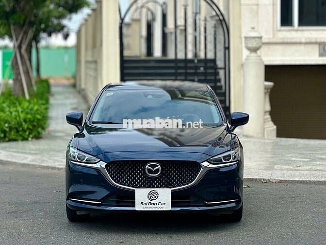 Mazda 6 2.0 Premium 2021 Đen 40.000 km