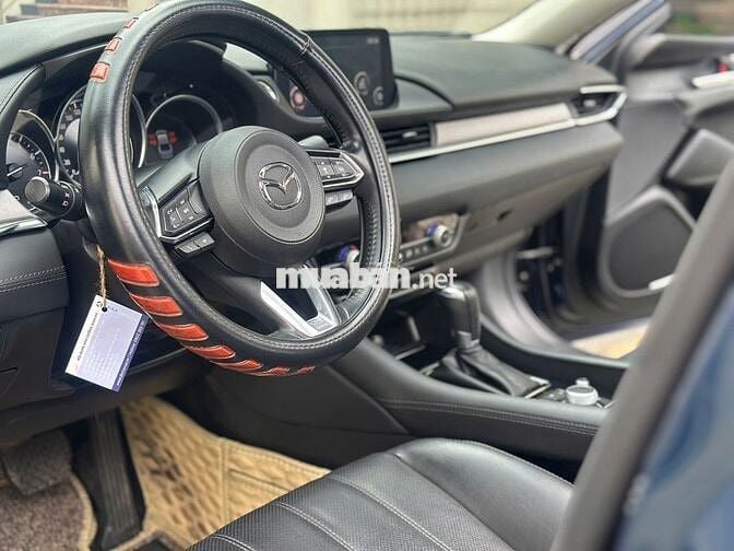 Mazda 6 2.0 Premium 2021 Đen 40.000 km