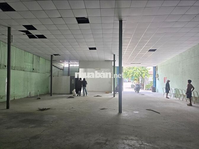 CHO THUÊ KHO,XƯỞNG 300M² HẺM XE TẢI LỚN LÊ TRỌNG TẤN 