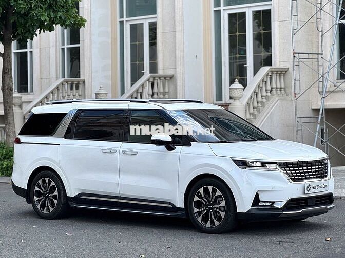 Kia Carnival Signature 2024 Trắng 7 chỗ Diesel