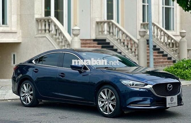 Mazda 6 2.0 Premium 2021 Đen 40.000 km