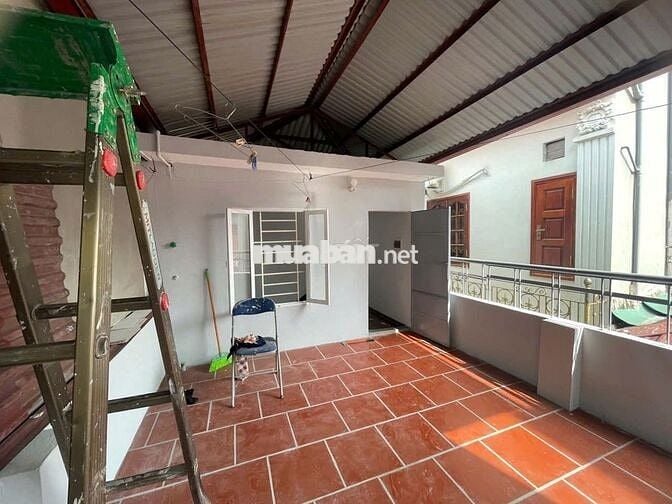 Cho thuê nhà Ngọc Hà 35m², 4 tầng, 4PN, lô góc 2 thoáng 13 triệu/tháng