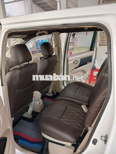 Nissan Grand Livina 2011 Trắng Số sàn 7 chỗ
