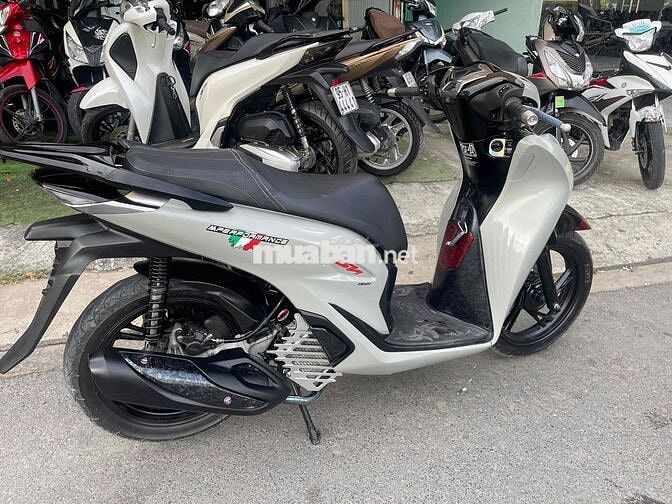 Honda SH 125 CBS Bạc