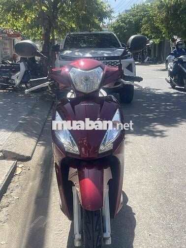Honda Vision 2025 Cao Cấp màu Đỏ