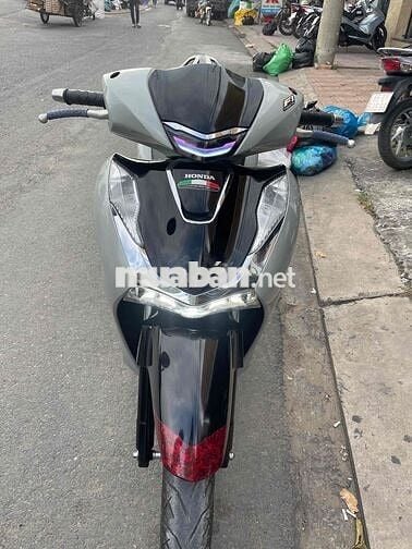 Honda SH 125 CBS Bạc