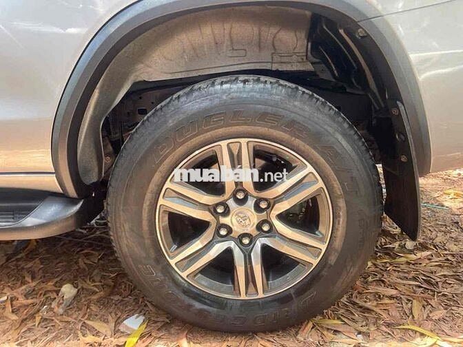 Toyota Fortuner 2018 Bạc 123k km