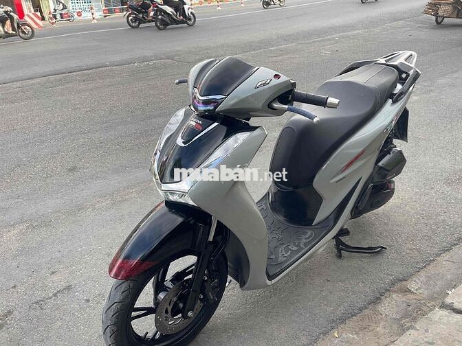 Honda SH 125 CBS Bạc