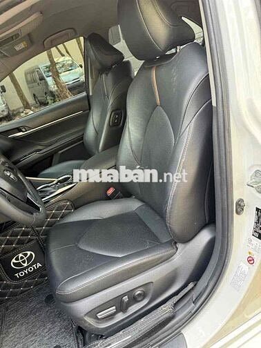Toyota Camry 2.0G 2021 Trắng 33.000km