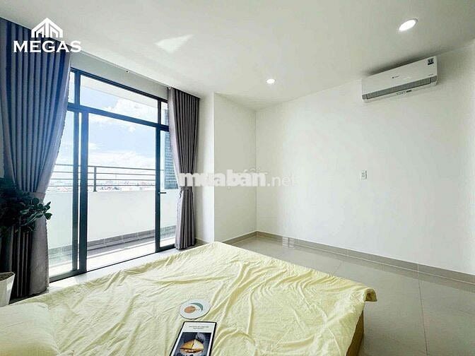 TRỐNG LẠI PHÒNG LUXURY - BAN CÔNG ĐẦY ĐỦ NỘI THẤT