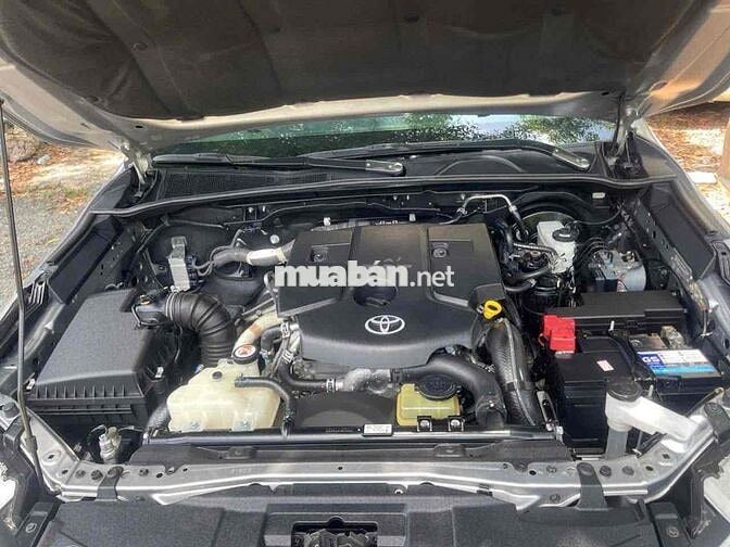Toyota Fortuner 2018 Bạc 123k km