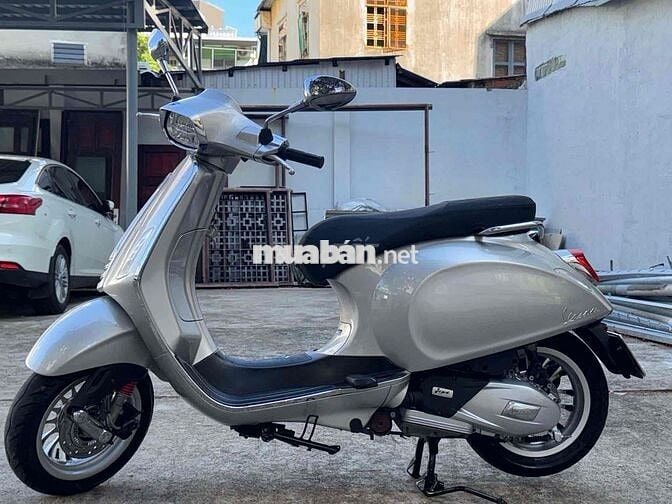 Piaggio Vespa Sprint 125 ABS Bạc