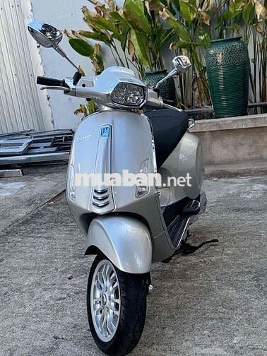 Piaggio Vespa Sprint 125 ABS Bạc