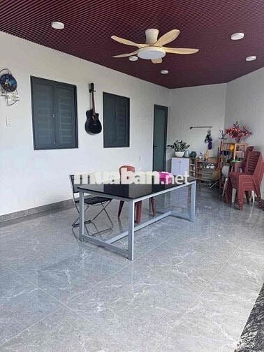 Cho thuê nhà mới mặt đg lớn Hòn Xện - Bắc Nha Trang