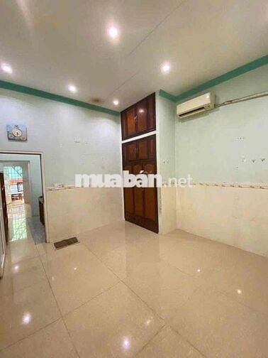 CHO THUÊ Nhà 2 lầu phường Trung Dũngu.   - Nhà cách đường Nguyễn Ái Qu