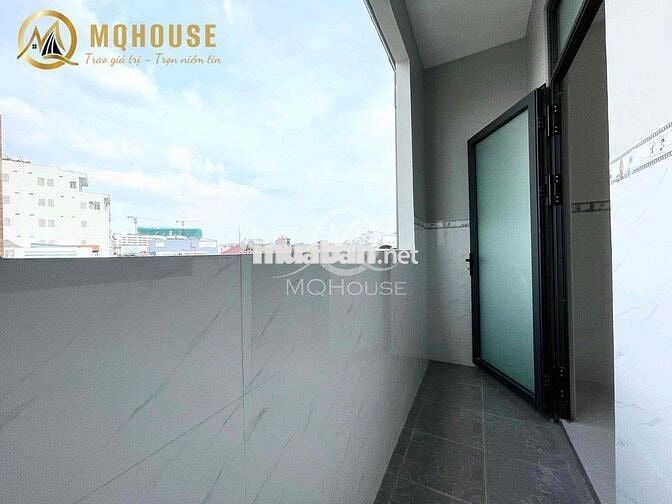 Ban Công Gần Đh Văn Hiến - Gần Etown Cộng Hoà - Mũi Tàu Trường Chinh