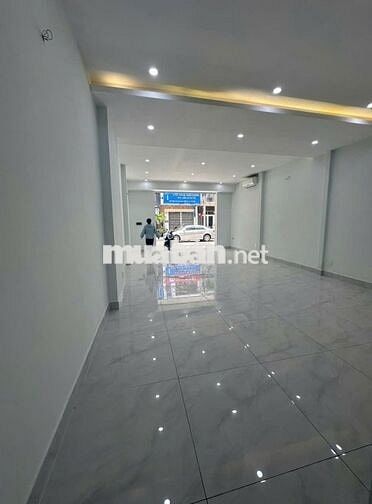 Cần cho thuê nhà MT 10A Võ Thành Trang P.11 Q.Tân Bình