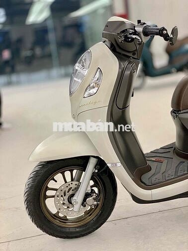 Honda Scoopy 2024 Trắng nhám BSTP Chính Chủ Xe Đẹp