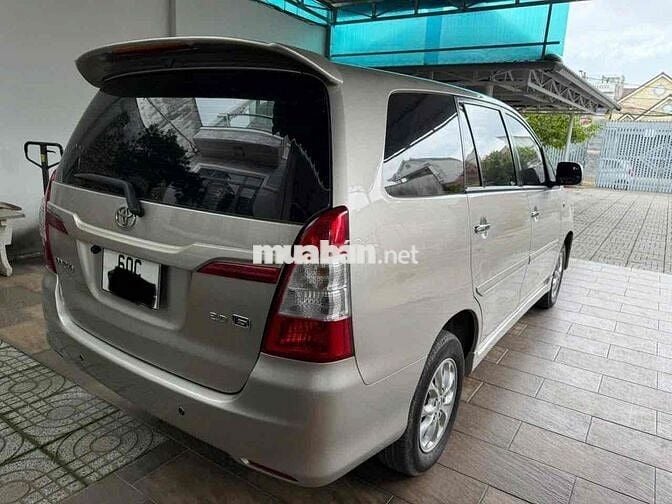 Toyota Innova 2.0G 2015 Số tự động Nâu vàng