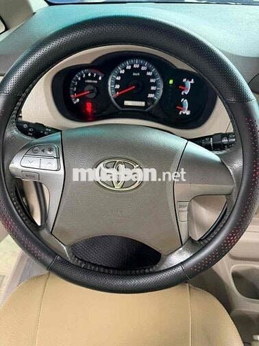Toyota Innova 2.0G 2015 Số tự động Nâu vàng