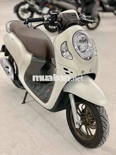 Honda Scoopy 2024 Trắng nhám BSTP Chính Chủ Xe Đẹp
