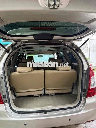 Toyota Innova 2.0G 2015 Số tự động Nâu vàng
