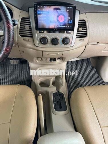 Toyota Innova 2.0G 2015 Số tự động Nâu vàng