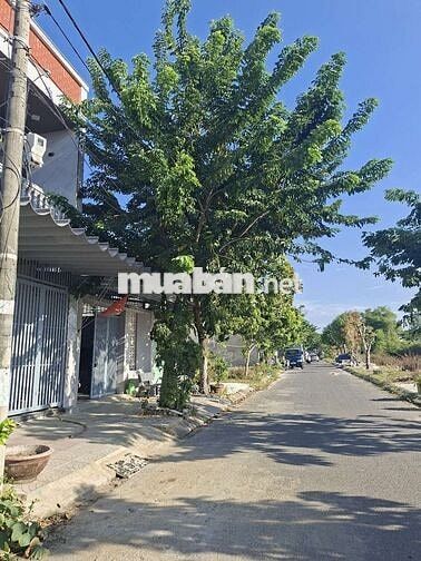 Bán lô đất  đường 5.5M Khu làng đại Học Đà Nẵng