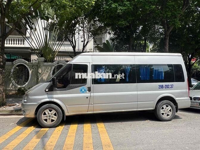 Ford Transit 2018 16 chỗ Bạc