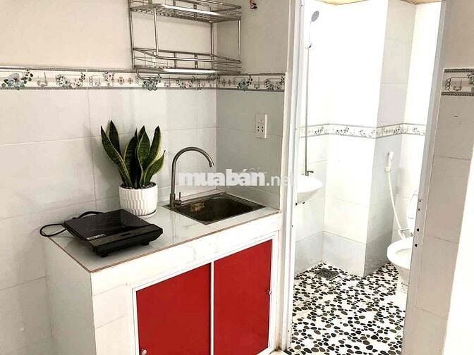Phòng trọ Máy Lạnh Inventer, có Gác, cửa sổ,, Gần khu tên lửa