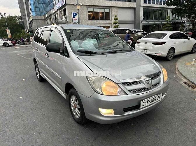Toyota Innova 8 chỗ Số sàn Bạc Chính Chủ
