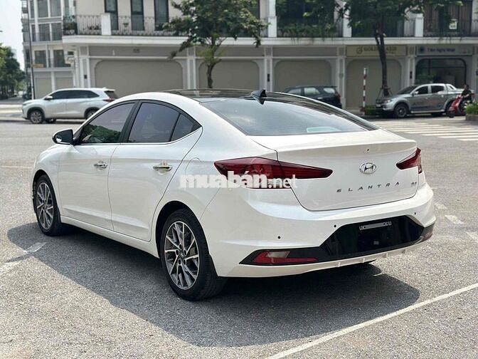 Cần Bán Hyundai Elantra 2.0Gls 2021 Trắng  xe đẹp