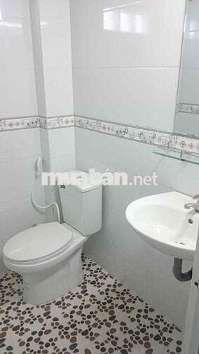 Phòng trọ Máy Lạnh Inventer, có Gác, cửa sổ,, Gần khu tên lửa