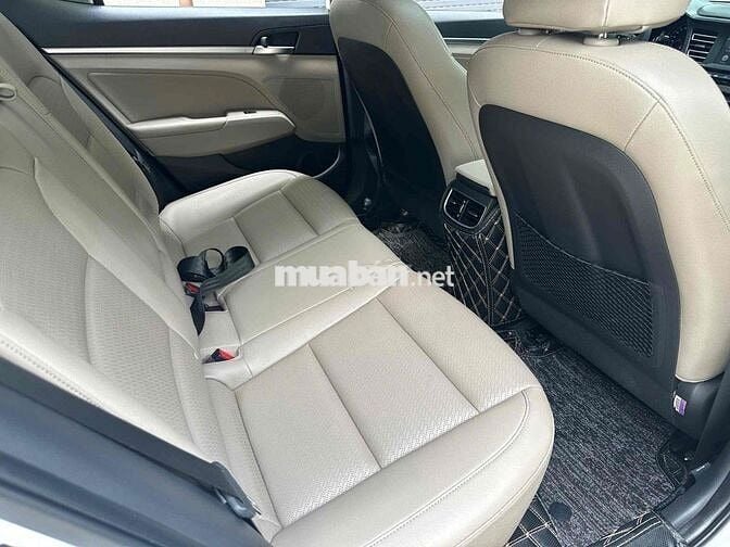 Cần Bán Hyundai Elantra 2.0Gls 2021 Trắng  xe đẹp