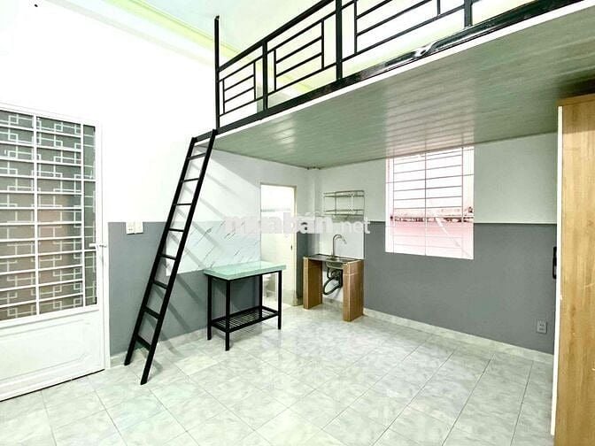 🏡 Chính chủ cho thuê phòng trọ gác lửng cửa sổ ngay Tân Quy giá 3tr8