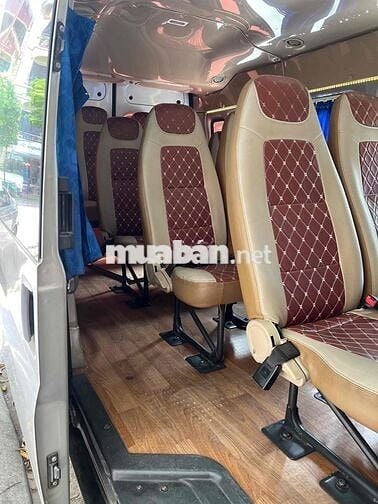 Ford Transit 2018 16 chỗ Bạc