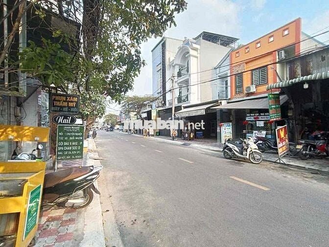 NHÀ ĐẸP 6PN MẶT TIỀN ĐƯỜNG SỐ NGAY QL13, HIỆP BÌNH PHƯỚC TĐ