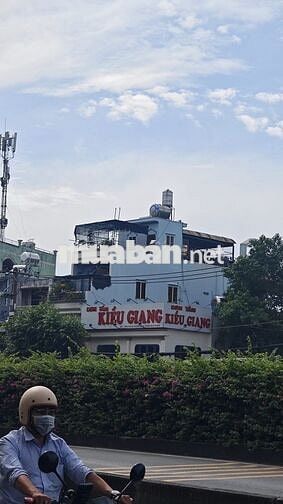CHO THUÊ MẶT BẰNG KINH DOANH MẶT TIỀN – GẦN CẦU VƯỢT QUANG TRUNG