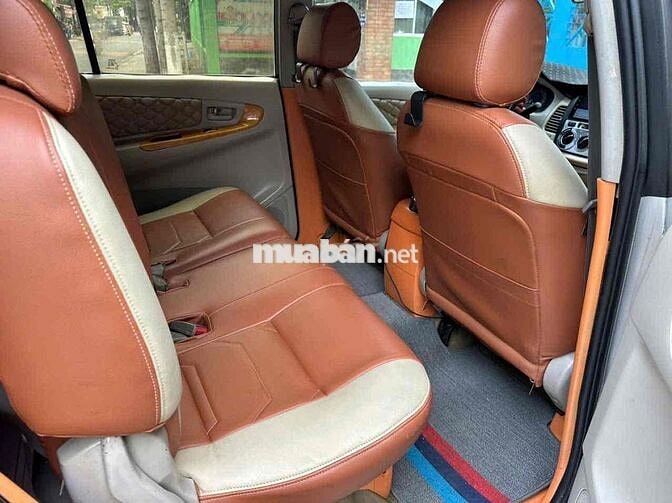 Toyota Innova 8 chỗ Số sàn Bạc Chính Chủ