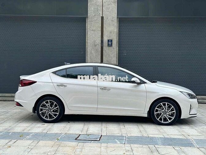 Cần Bán Hyundai Elantra 2.0Gls 2021 Trắng  xe đẹp