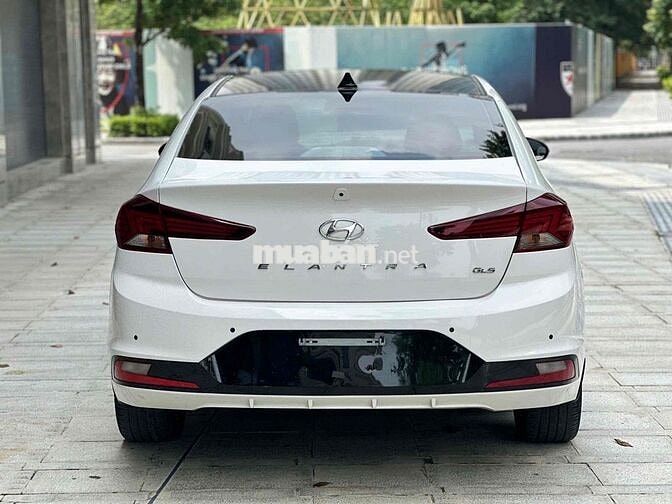 Cần Bán Hyundai Elantra 2.0Gls 2021 Trắng  xe đẹp