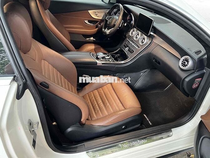 Mercedes-Benz C300 Coupe 2 Cửa