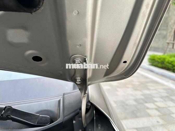Cần Bán Toyota Vios 1.5E 2023 Số sàn Vàng cát