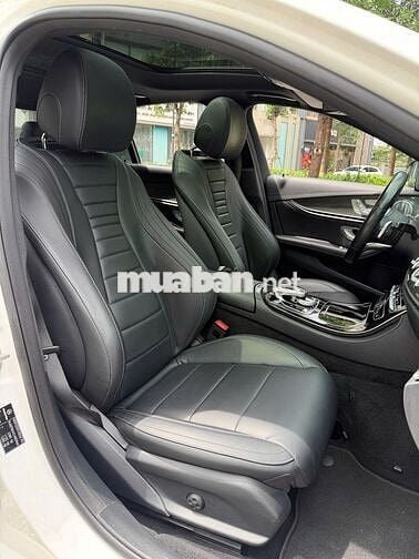 Mercedes-Benz E300 AMG 2020 Trắng/Đen 72000 km