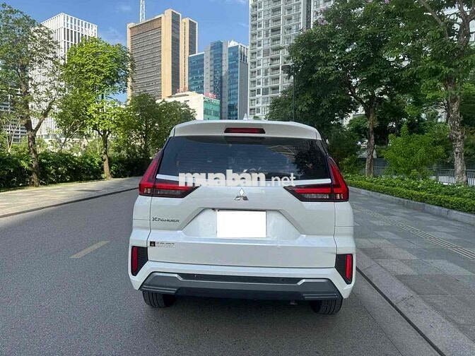 Mitsubishi Xpander Premium 2024 Trắng 3 vạn