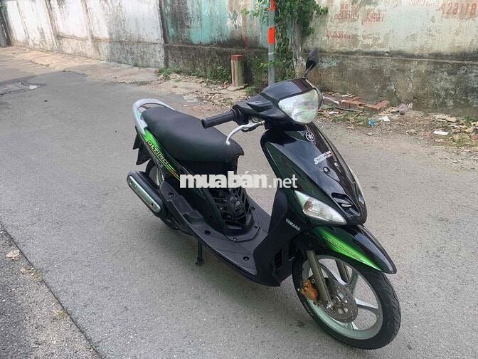 Yamaha Ultimo Đen Tự động