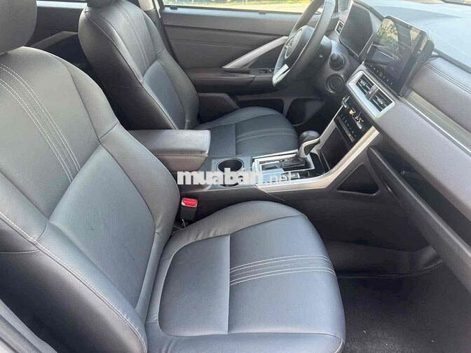 Mitsubishi Xpander Premium 2024 Trắng 3 vạn