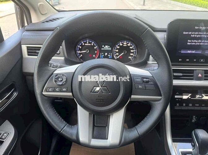 Mitsubishi Xpander Premium 2024 Trắng 3 vạn